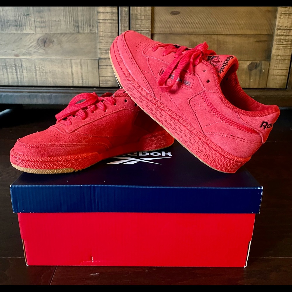 NWT Red Reebok Club C 85 sneakers - Picture 1 of 5